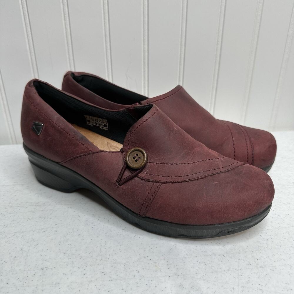 KEEN Mora Shoes Women 9 Maroon Red Leather Button Clogs Slip On Loafer Heel Boho